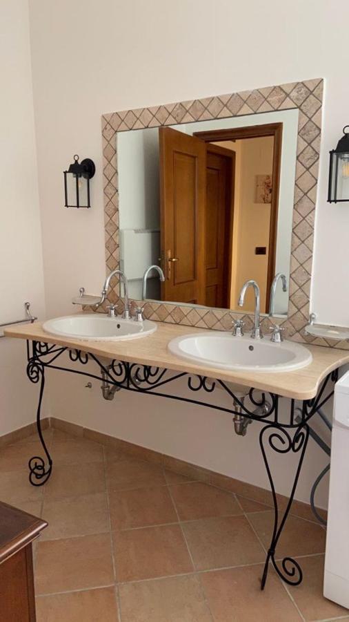 Villa Rosella - Appartamento 1 - Con Piscina - A 150 M Dal Mare Casa Margherita 外观 照片